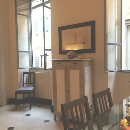 La Casa In Vetrina Apartment