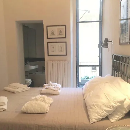 La Casa In Vetrina Rome